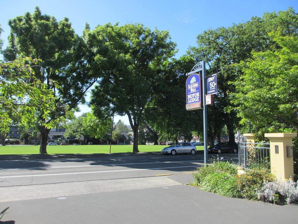 Alhambra Oaks Motor Lodge Dunedin Exteriör bild