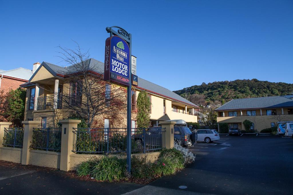 Alhambra Oaks Motor Lodge Dunedin Exteriör bild