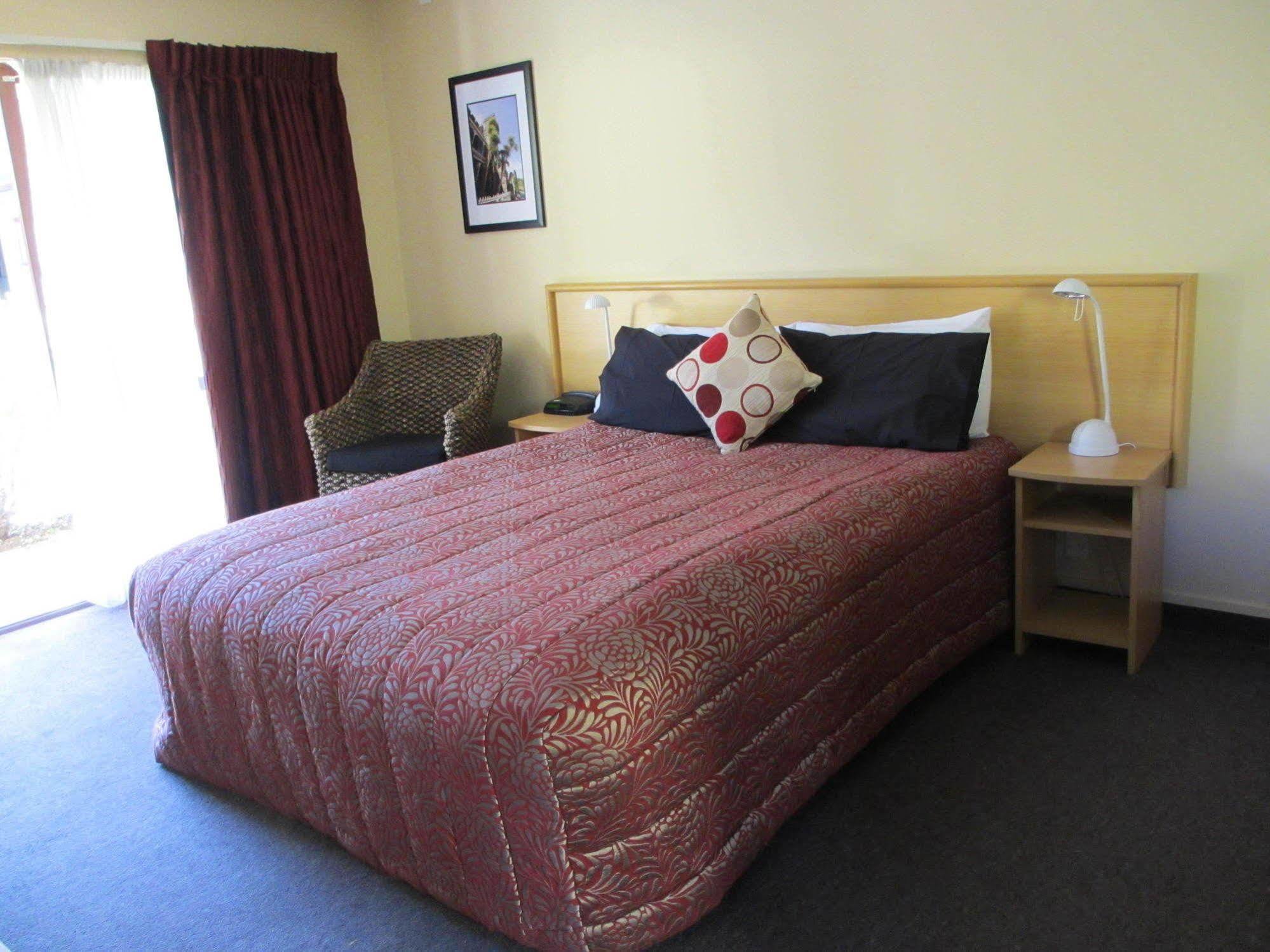 Alhambra Oaks Motor Lodge Dunedin Exteriör bild